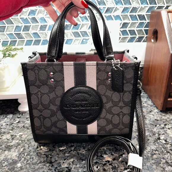NWT - Coach Dempsey Signature Jacquard Women's Tote Bag - Picture 1 of 9